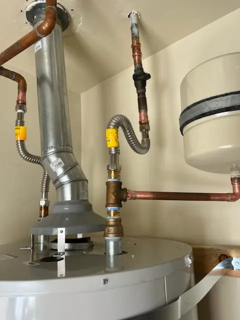 Water heater installation and plumbing repair in Eastlawn Gardens